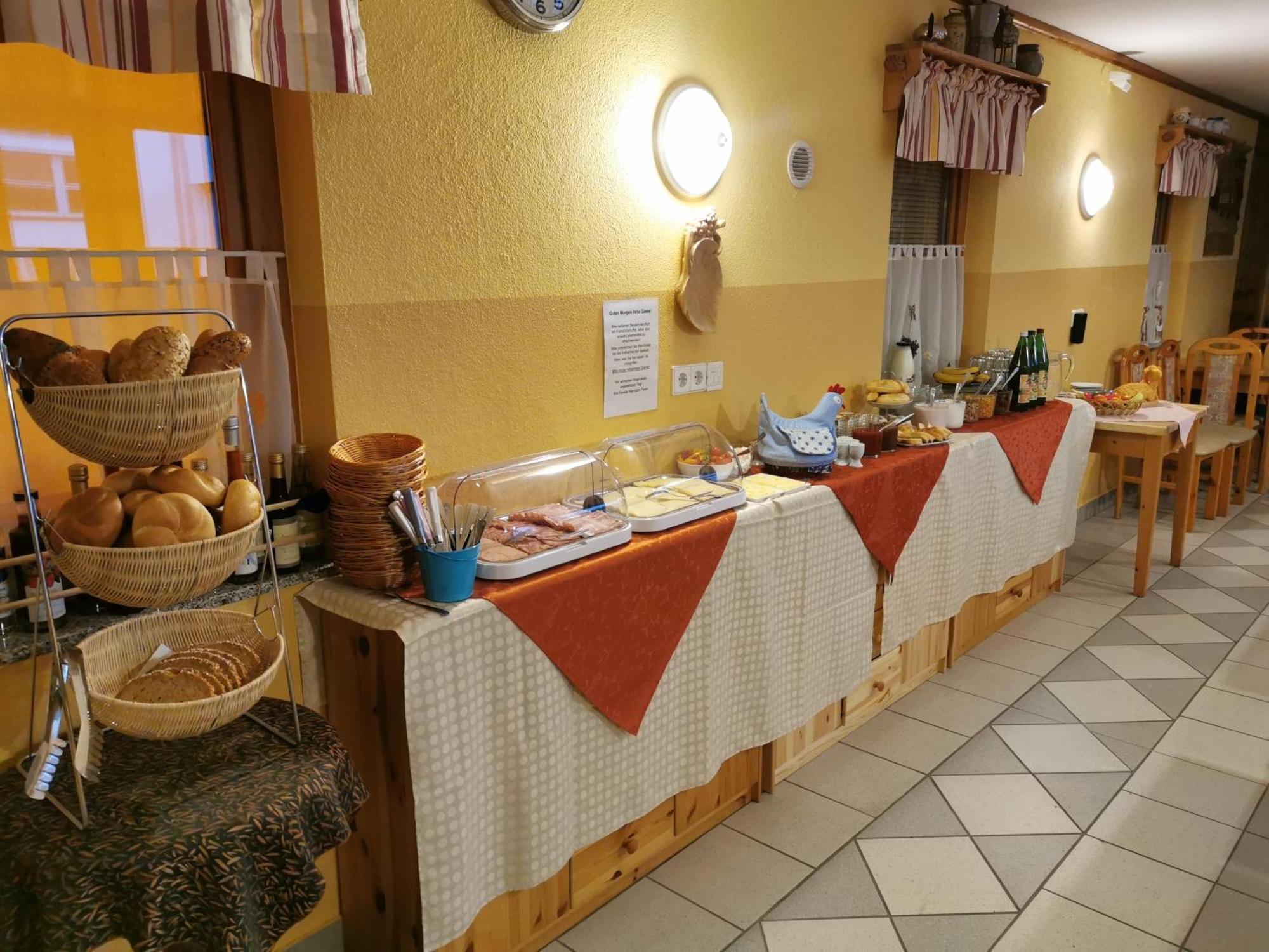 Kindererlebnis- Und Biobauernhof Hipp-Bruckner Wornharts Bagian luar foto